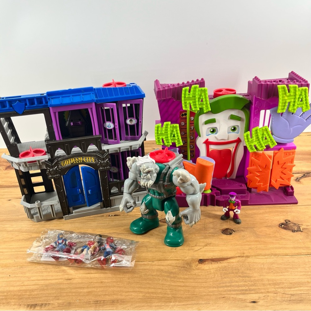 Imaginex Action Figures Playset for Imaginative Adventures Joker House